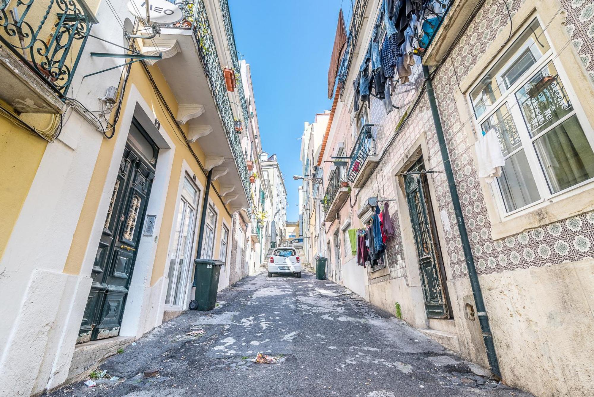 Beguest Cozy Flat Sant 'Ana Apartment Lisbon Luaran gambar