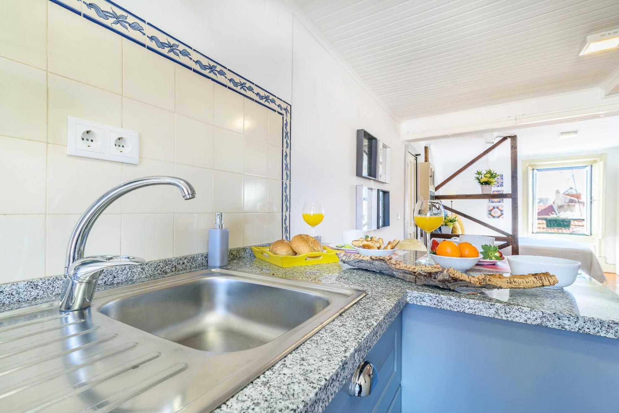 Beguest Cozy Flat Sant 'Ana Apartment Lisbon Luaran gambar